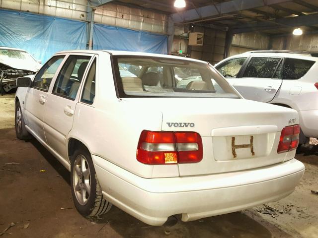 YV1LS55A3X1603609 - 1999 VOLVO S70 WHITE photo 3