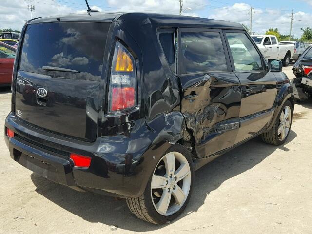 KNDJT2A22B7252950 - 2011 KIA SOUL BLACK photo 4