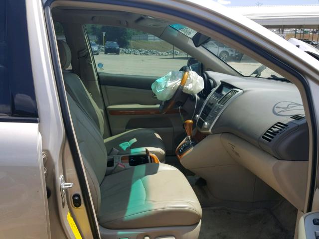 2T2GK31U87C024490 - 2007 LEXUS RX350 GOLD photo 5