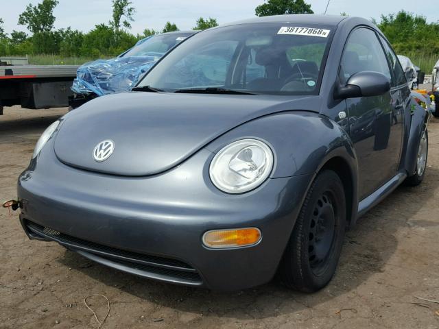 3VWBK21C63M409061 - 2003 VOLKSWAGEN NEW BEETLE ნაცრისფერი ფოტო 2
