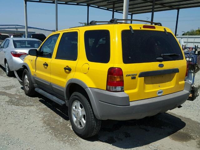 1FMCU03171KF18551 - 2001 FORD ESCAPE YELLOW photo 3