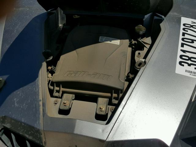 3JBKKXN11CJ000365 - 2012 CAN-AM COMMANDER SILVER photo 7