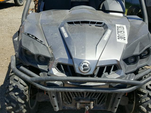 3JBKKXN11CJ000365 - 2012 CAN-AM COMMANDER SILVER photo 9