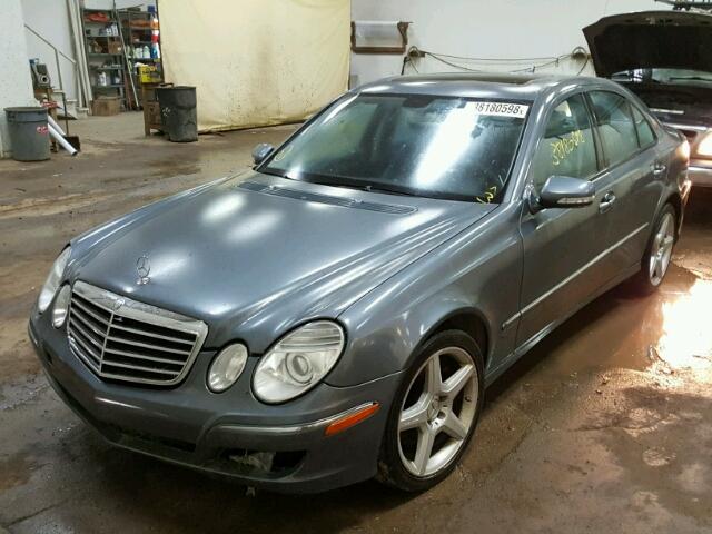 WDBUF87X89B413561 - 2009 MERCEDES-BENZ E 350 4MAT GRAY photo 2