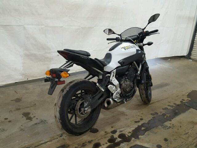 JYARM06E2FA000871 - 2015 YAMAHA FZ07 WHITE photo 4