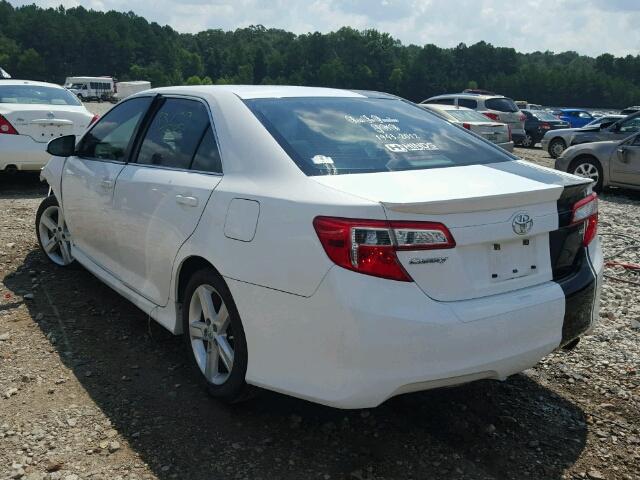 4T1BF1FK5CU177965 - 2012 TOYOTA CAMRY BASE WHITE photo 3