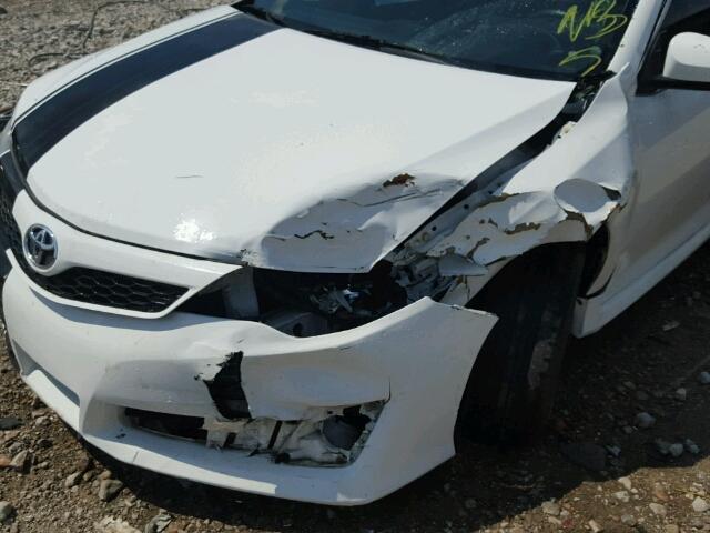 4T1BF1FK5CU177965 - 2012 TOYOTA CAMRY BASE WHITE photo 9