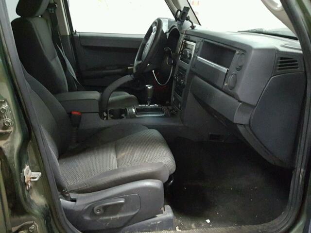 1J8HG48K48C189220 - 2008 JEEP COMMANDER GREEN photo 5