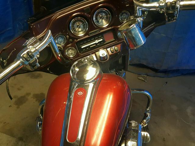 1HD1PKE1X5Y954419 - 2005 HARLEY-DAVIDSON FLHTCSE2 MAROON photo 5