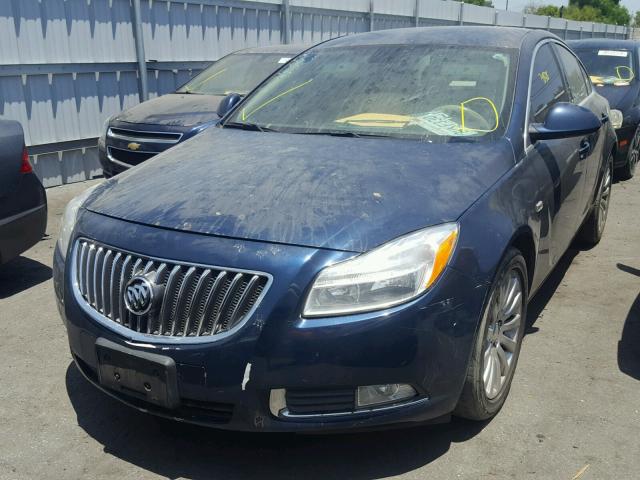 W04GN5EC5B1024026 - 2011 BUICK REGAL CXL BLUE photo 2