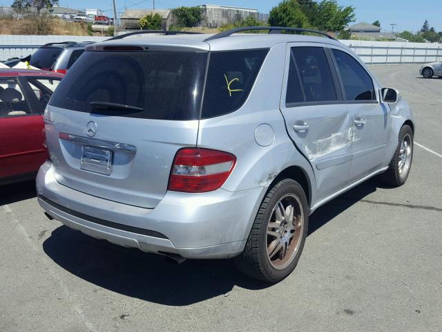 4JGBB86E26A033780 - 2006 MERCEDES-BENZ ML 350 SILVER photo 4