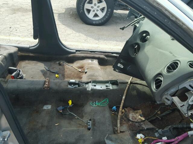 2G2WC55C371179381 - 2007 PONTIAC GRAND PRIX SILVER photo 5