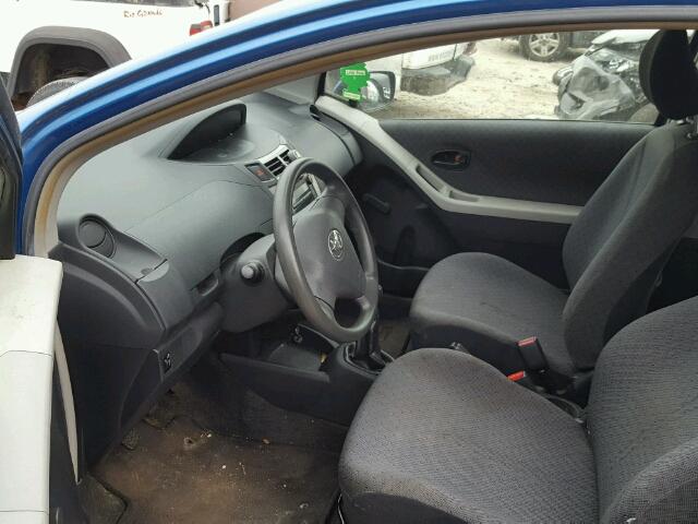 JTDJT903695264253 - 2009 TOYOTA YARIS BLUE photo 5