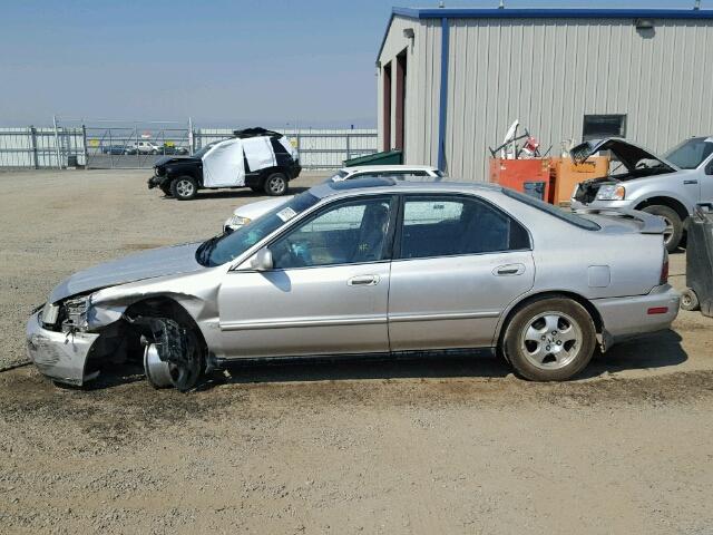 1HGCD5657VA251957 - 1997 HONDA ACCORD EX SILVER photo 9