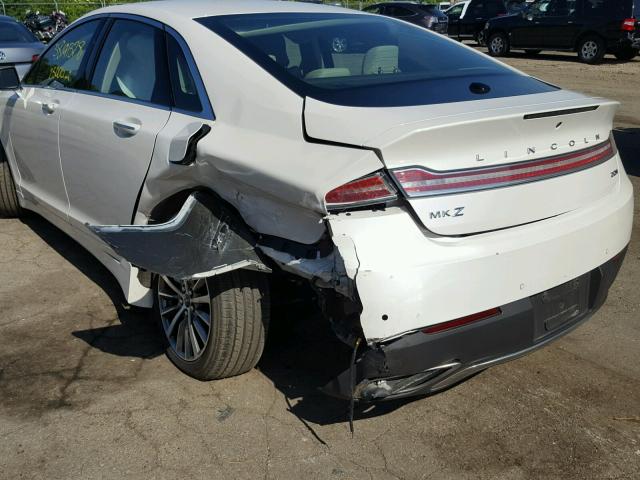 3LN6L5KU9HR623655 - 2017 LINCOLN MKZ HYBRID WHITE photo 9