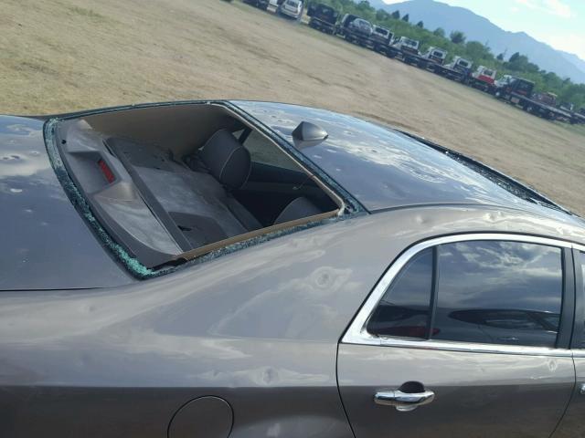 1G1ZG5E71CF286781 - 2012 CHEVROLET MALIBU LTZ 金色 照片 9