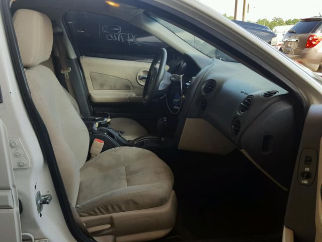 2G2WP522151258934 - 2005 PONTIAC GRAND PRIX WHITE photo 5