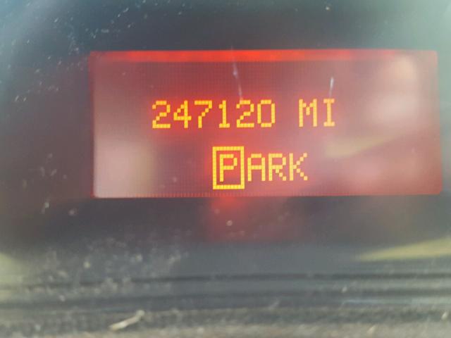 2G2WP522151258934 - 2005 PONTIAC GRAND PRIX WHITE photo 8