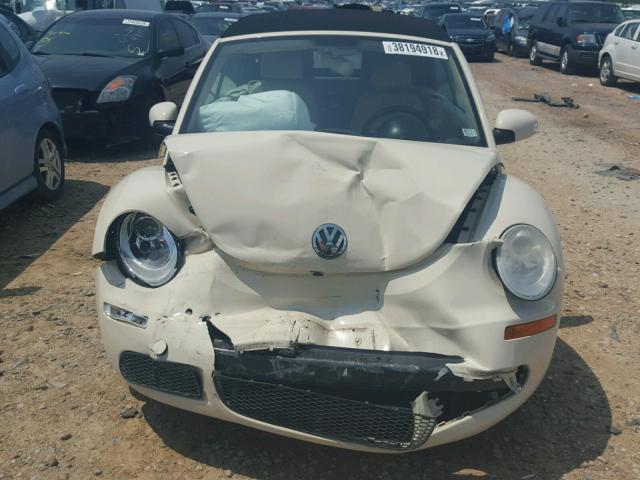 3VWRF31Y78M412952 - 2008 VOLKSWAGEN NEW BEETLE 白色 照片 7
