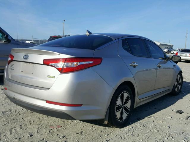 KNAGM4AD3C5010957 - 2012 KIA OPTIMA HYB SILVER photo 4