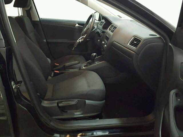 3VW2K7AJ9DM253823 - 2013 VOLKSWAGEN JETTA BASE BLACK photo 5