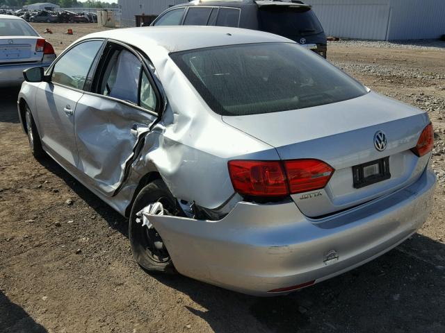 3VW2K7AJXEM423446 - 2014 VOLKSWAGEN JETTA BASE 银色 照片 3