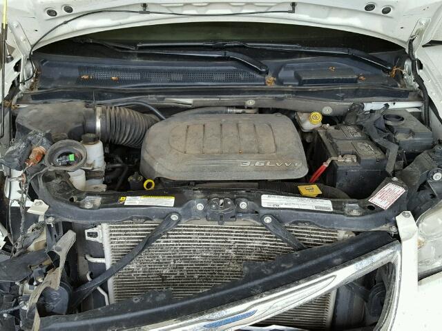 2A4RR5DG0BR669387 - 2011 CHRYSLER TOWN & COU თეთრი ფოტო 7