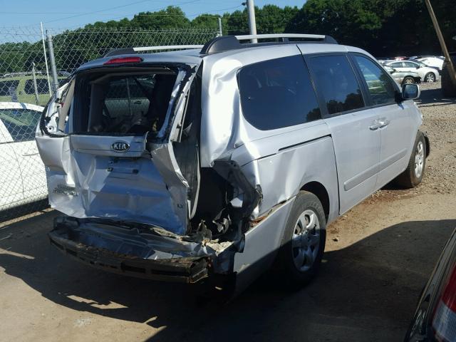 KNDMB233486255594 - 2008 KIA SEDONA EX SILVER photo 4