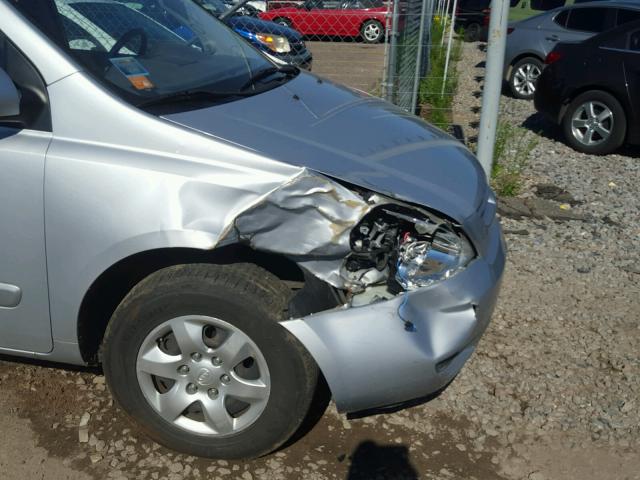 KNDMB233486255594 - 2008 KIA SEDONA EX SILVER photo 9