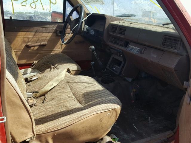 JT4RN65DXE5014893 - 1984 TOYOTA PICKUP RN6 RED photo 5