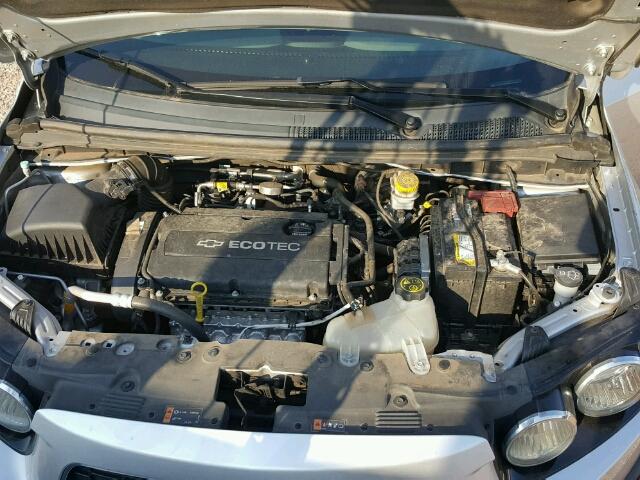 1G1JA5SH9E4241386 - 2014 CHEVROLET SONIC LS 银色 照片 7