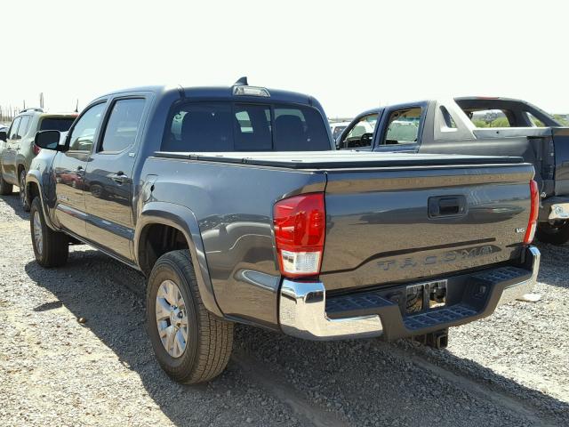 3TMAZ5CN7HM038302 - 2017 TOYOTA TACOMA DOU GRAY photo 3