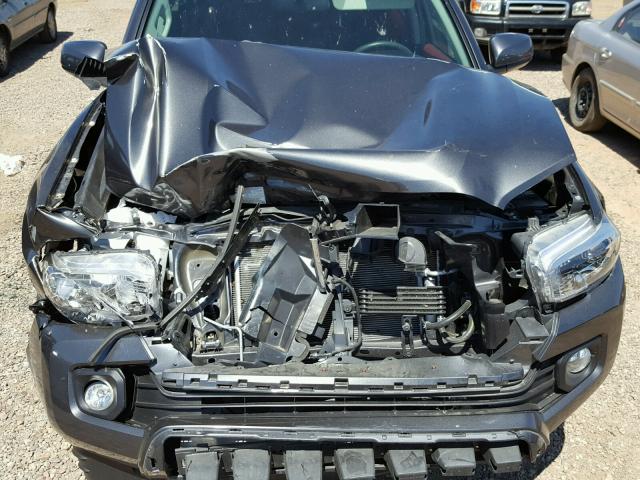 3TMAZ5CN7HM038302 - 2017 TOYOTA TACOMA DOU GRAY photo 7
