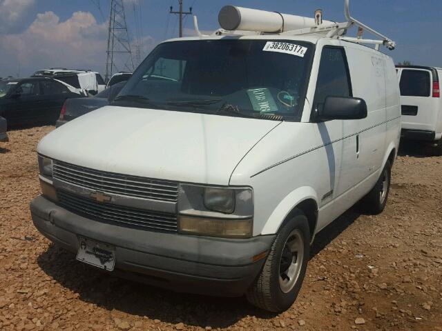 1GCDM19W61B111130 - 2001 CHEVROLET ASTRO WHITE photo 2