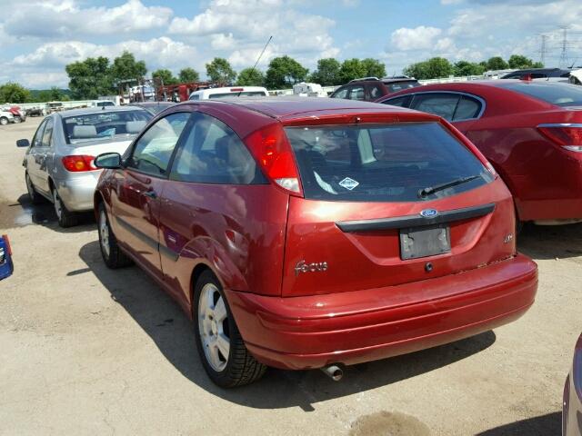 3FAFP31363R180367 - 2003 FORD FOCUS ZX3 RED photo 3