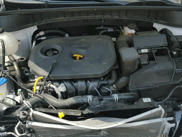 KM8J23A42HU351350 - 2017 HYUNDAI TUCSON SE WHITE photo 7