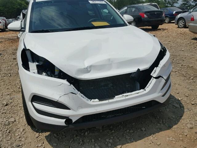 KM8J23A42HU351350 - 2017 HYUNDAI TUCSON SE WHITE photo 9