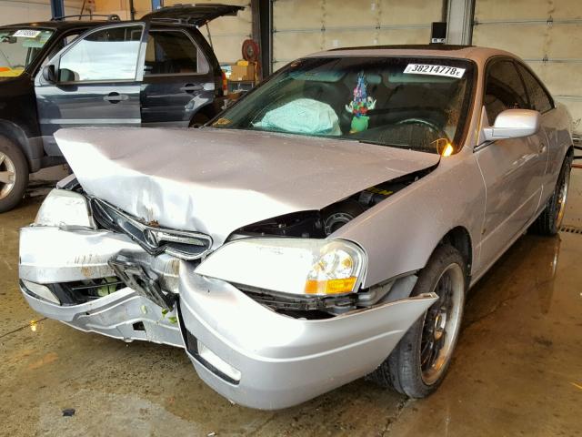 19UYA42632A002252 - 2002 ACURA 3.2CL TYPE SILVER photo 2