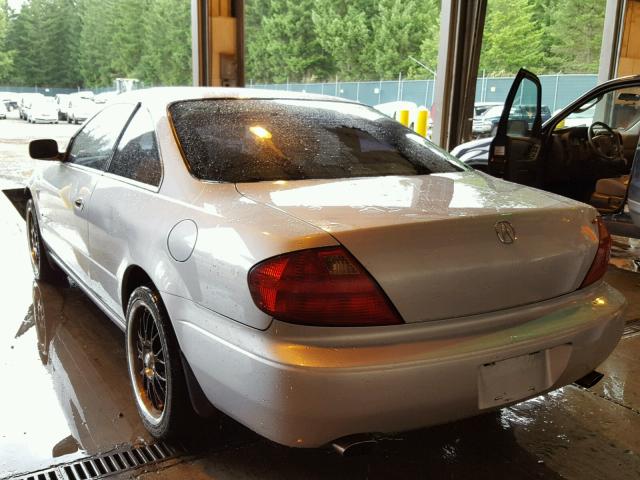 19UYA42632A002252 - 2002 ACURA 3.2CL TYPE SILVER photo 3