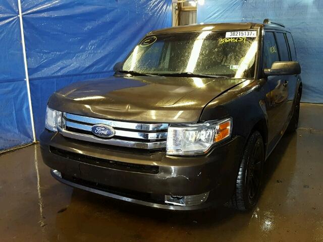 2FMGK5BC6BBD06467 - 2011 FORD FLEX SE BROWN photo 2