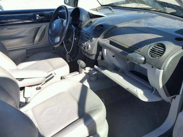 3VWDD21C81M440814 - 2001 VOLKSWAGEN NEW BEETLE 蓝色 照片 5