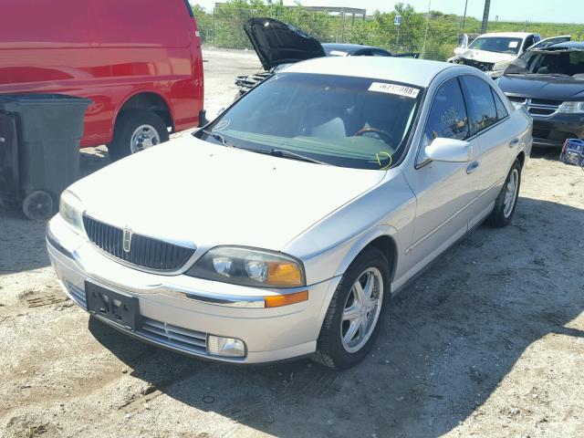 1LNHM86S8YY758451 - 2000 LINCOLN LS 银色 照片 2