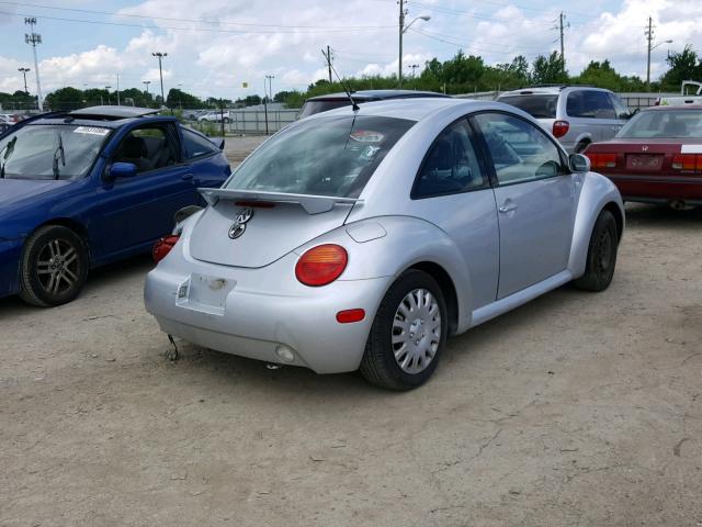 3VWCB21C42M410311 - 2002 VOLKSWAGEN NEW BEETLE ვერცხლისფერი ფოტო 4