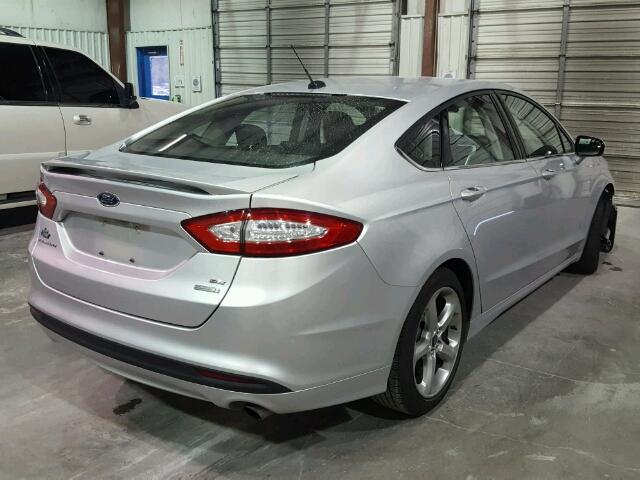 1FA6P0HD7E5353090 - 2014 FORD FUSION SE SILVER photo 4