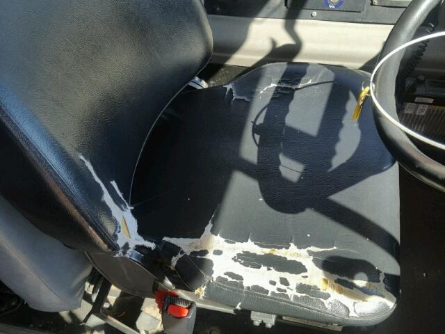 4UZAAXAK82CJ20698 - 2002 FREIGHTLINER CHASSIS FS 黄色 照片 9