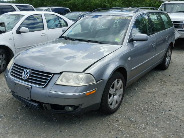 WVWYH63B43E378471 - 2003 VOLKSWAGEN PASSAT GLX GRAY photo 2