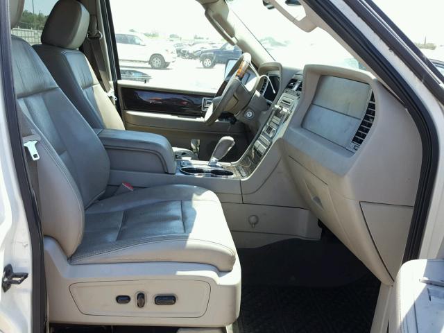 5LMFU27528LJ19022 - 2008 LINCOLN NAVIGATOR კრემისფერი ფოტო 5