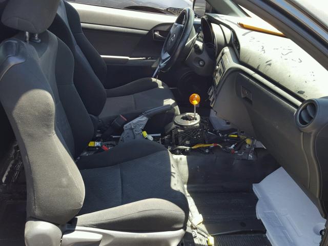 JTKJF5C71C3035957 - 2012 TOYOTA SCION TC 灰色 照片 5