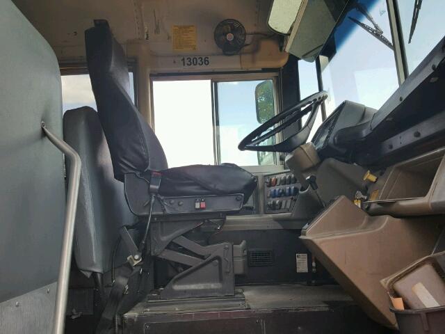 4UZAAXCS63CK69013 - 2003 FREIGHTLINER CHASSIS FS YELLOW photo 5