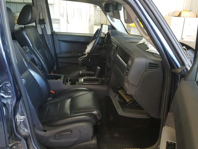 1J4RG4GK0AC128055 - 2010 JEEP COMMANDER BLUE photo 5